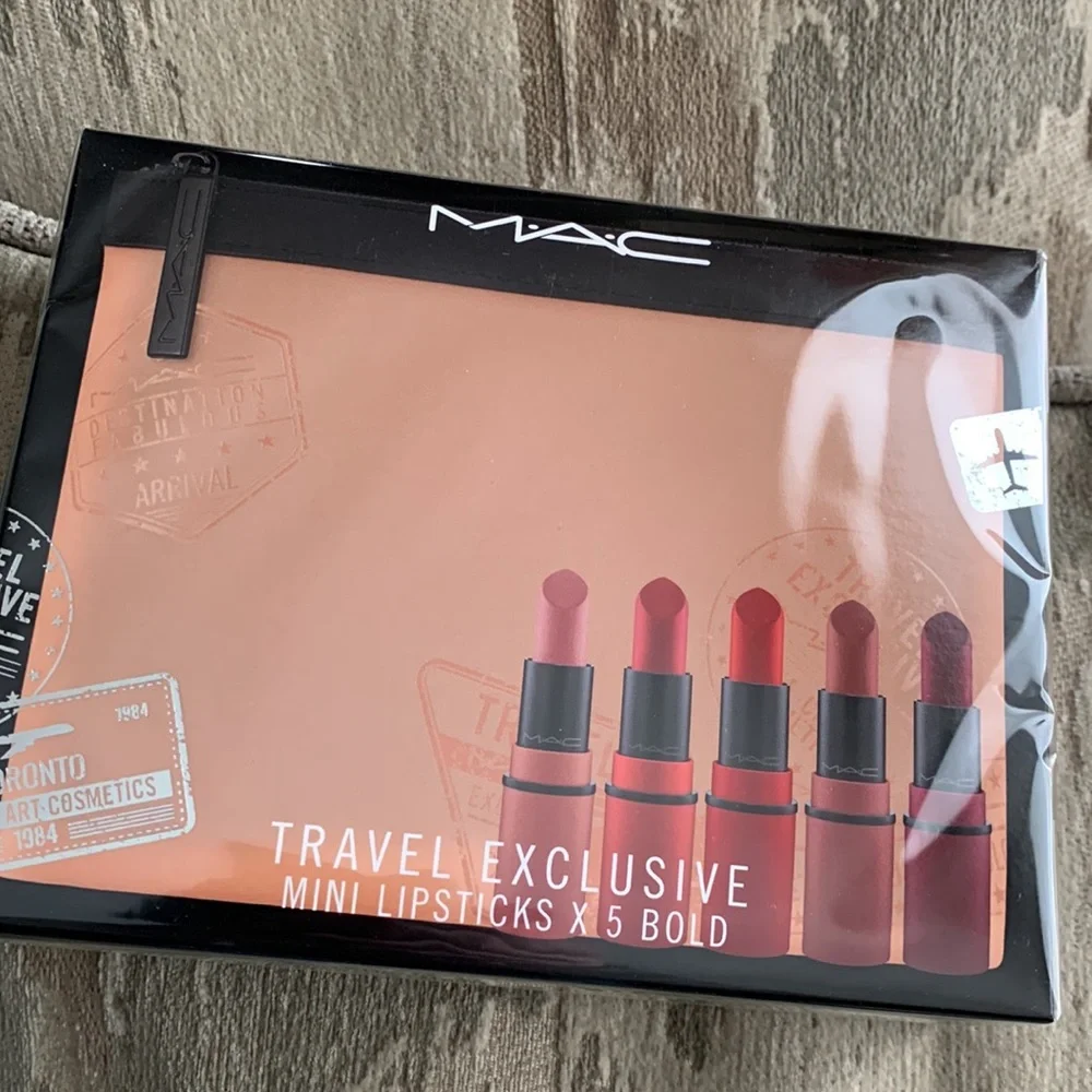 MAC mini lipstick travel set - Picture 6 of 6